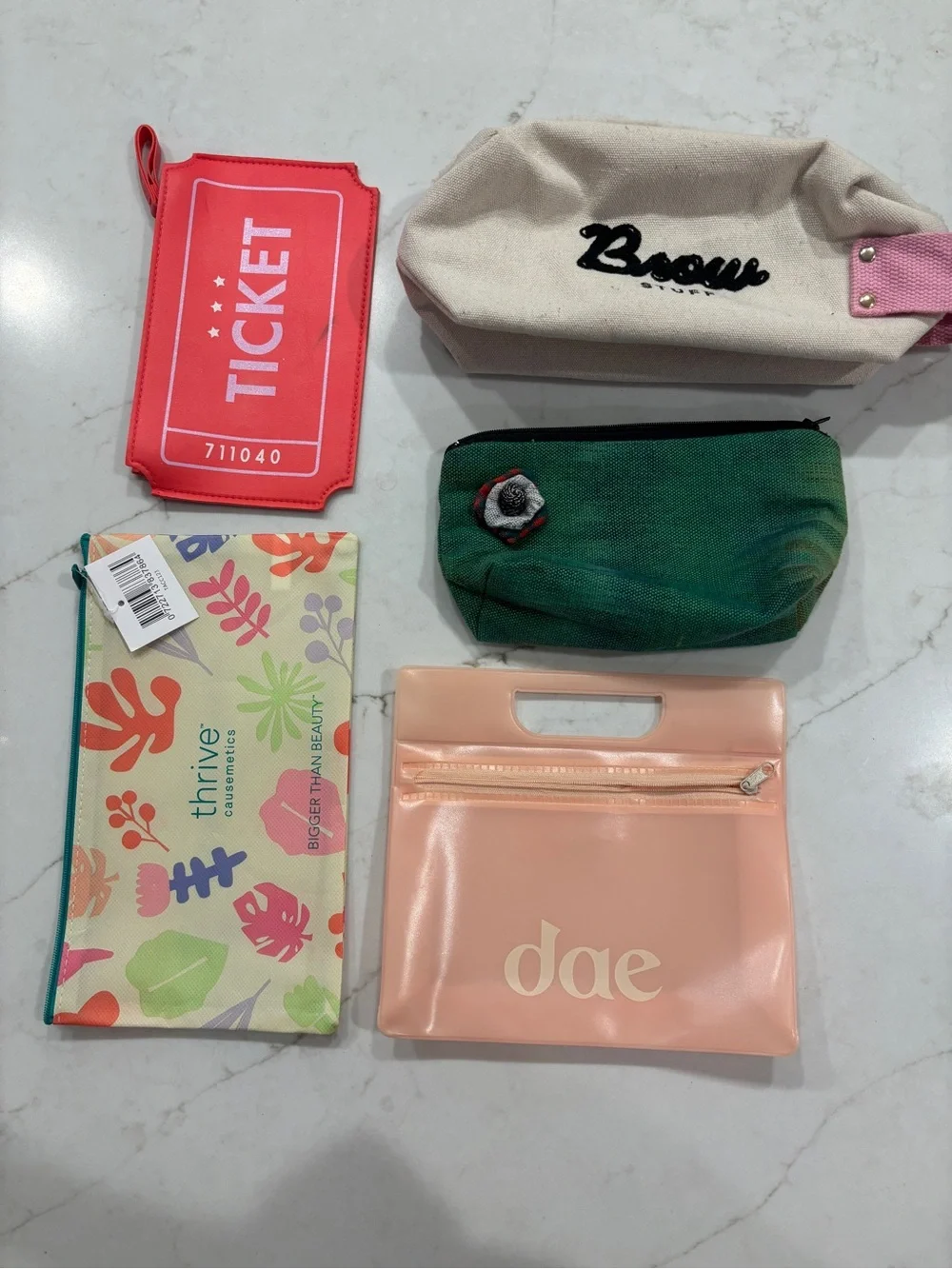 Set of 5 makeup bags